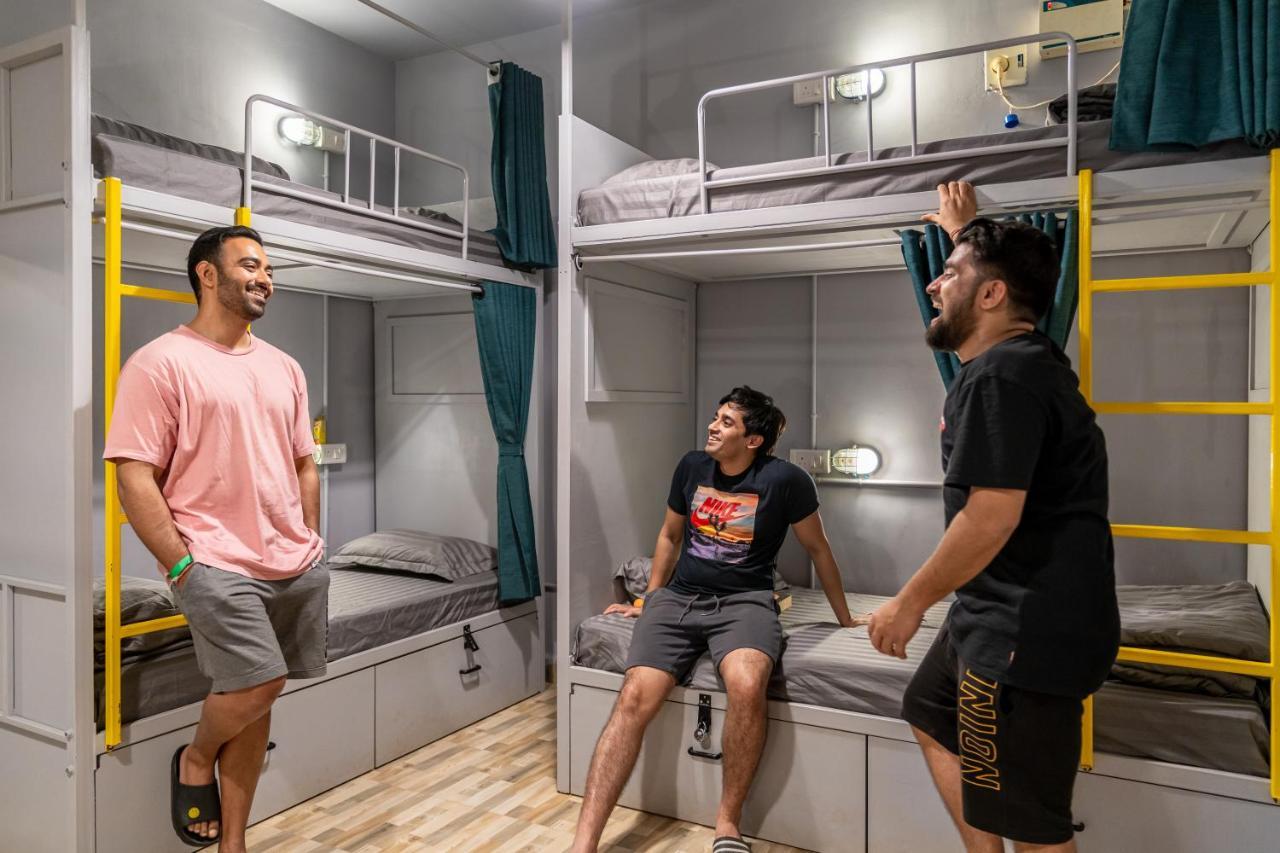 Whoopers Hostel Anjuna, Goa エクステリア 写真