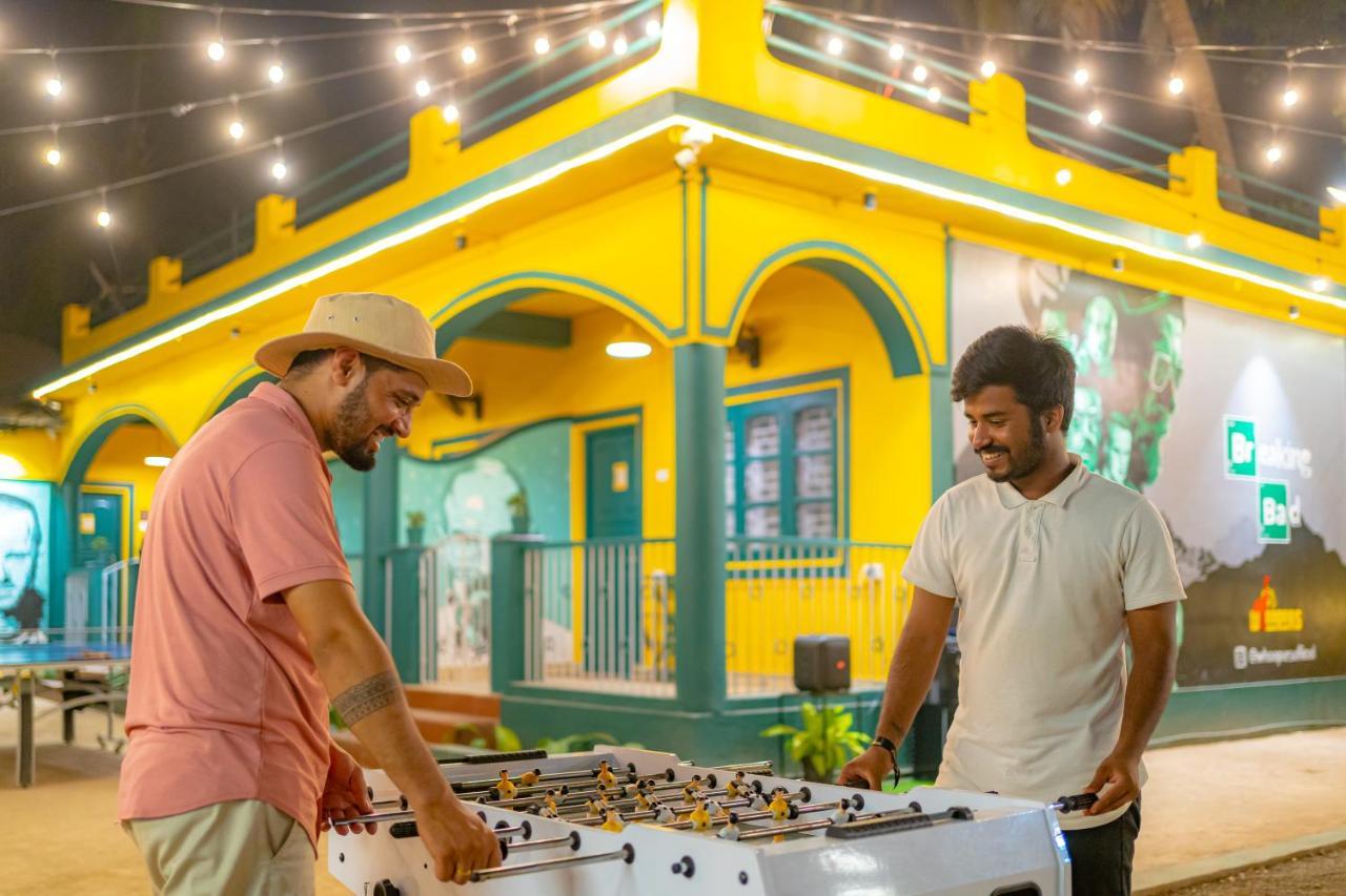 Whoopers Hostel Anjuna, Goa エクステリア 写真